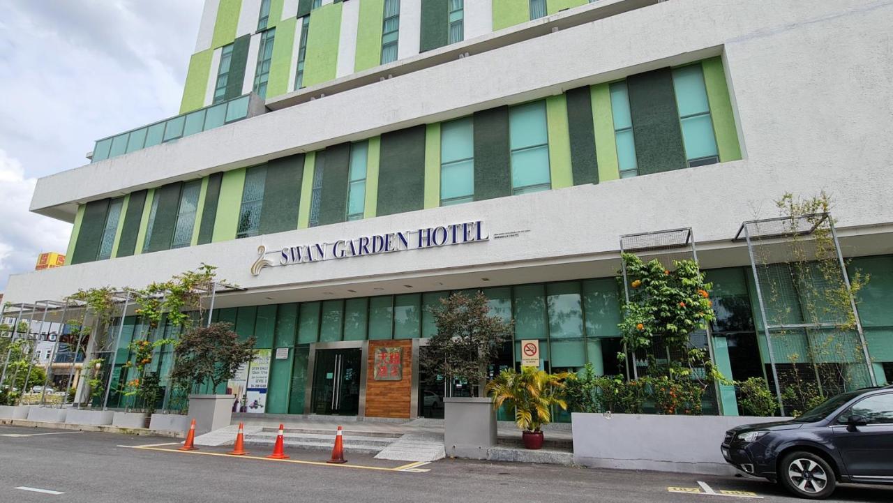 Swan Garden Hotel Malacca Exterior photo